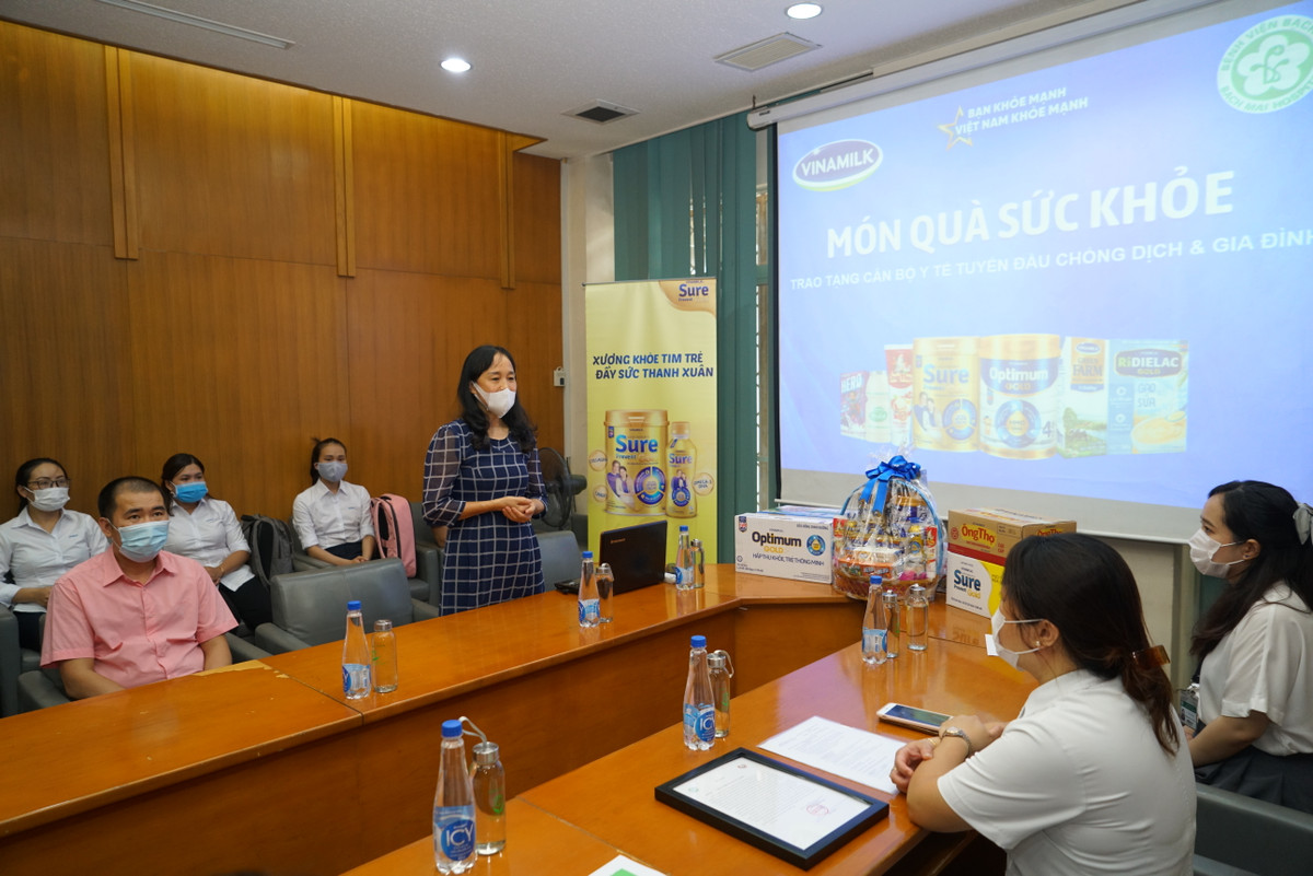 “Ban khoe manh, Viet Nam khoe manh“: Vinamilk trao tang mon qua dac biet-Hinh-7
