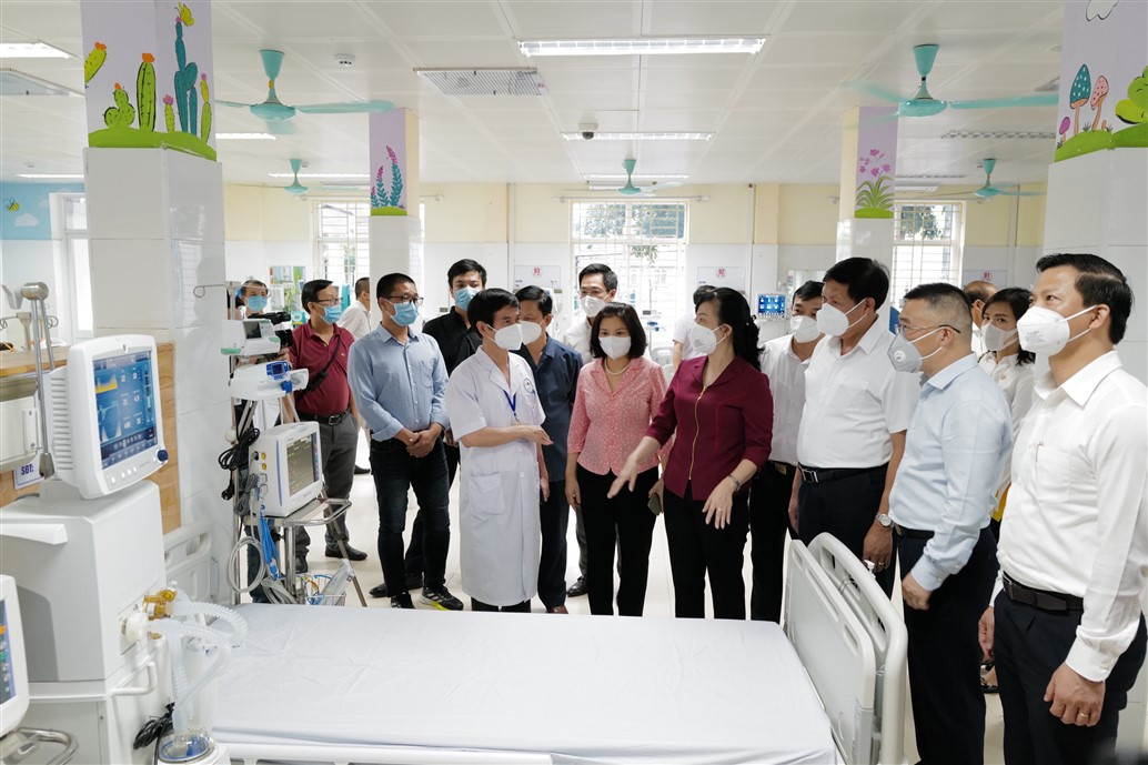 Them mot Trung tam ICU dieu tri benh nhan Covid-19 nang di vao van hanh-Hinh-8