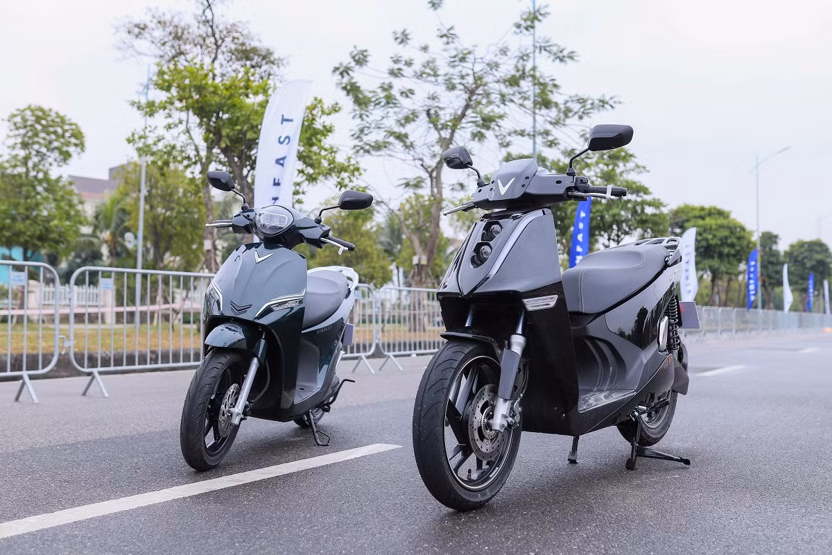 Bo doi xe may dien VinFast Theon va Feliz ‘gay sot’ du luan-Hinh-2