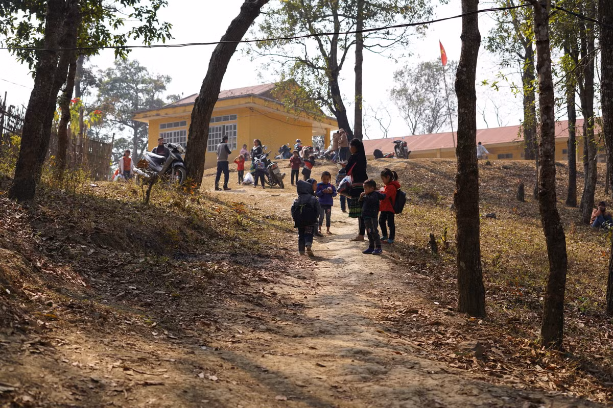 Mang dong am yeu thuong toi cac em nho Cao Bang-Hinh-4