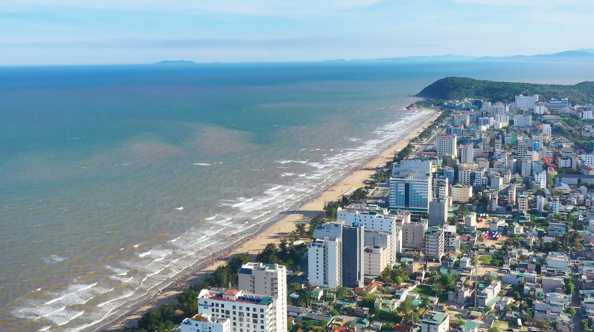 Don gan 10 trieu khach du lich – Thanh Hoa van bo ngo mo vang du lich dem