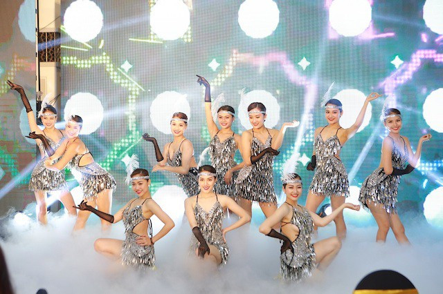 Sau Sam Son, dan tinh ran ran chuan bi “quay” cung le hoi hoa o Ha Long-Hinh-4