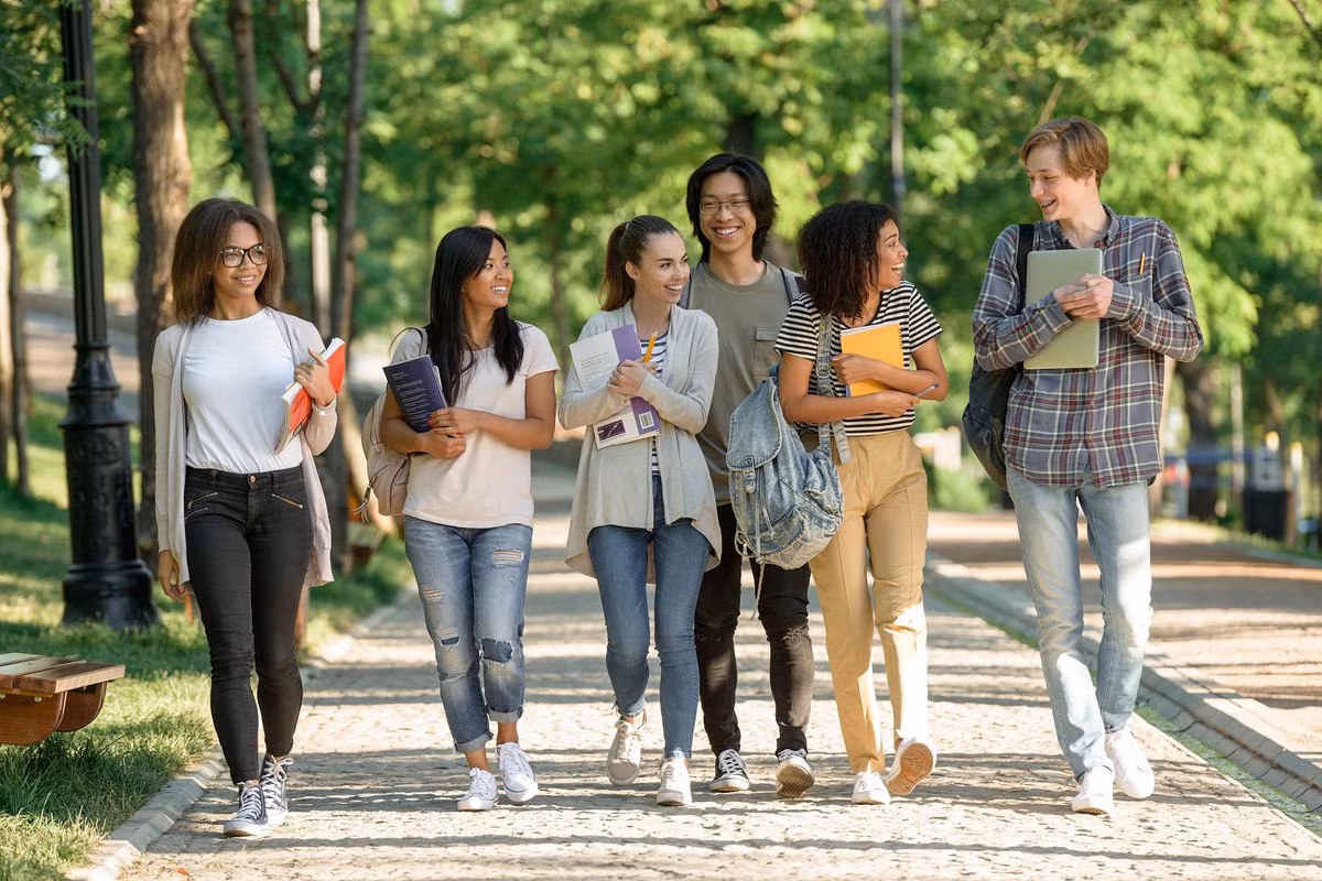 VINUNI mo vong tuyen sinh dac biet thu hut sinh vien va cac tai nang tam co quoc te