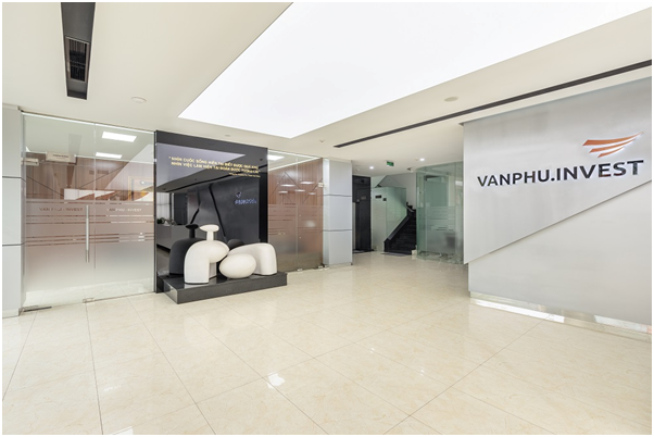 Van phong lam viec dam chat nghe thuat trong phim “Huong duong nguoc nang”-Hinh-5