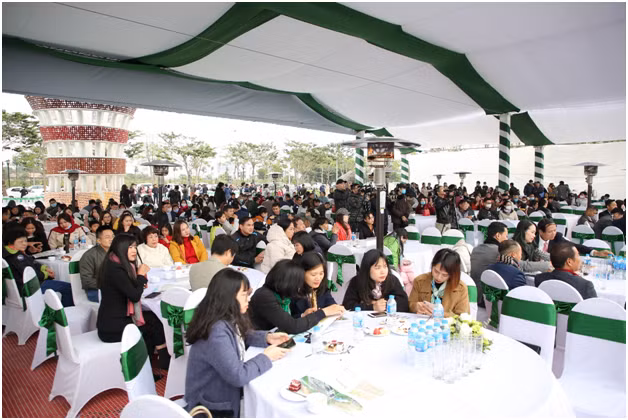 Su kien trai nghiem KDT Duong Noi thu hut gan nghin khach hang tham du-Hinh-2