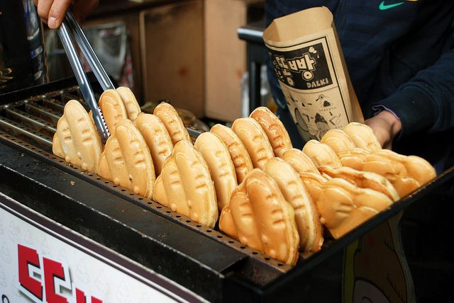 Hình dạng của loại bánh này cũng đủ khiến nhiều người thấy mất hứng và khó có thể thưởng thức trọn vẹn. Ảnh: pinimg.