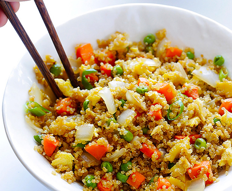 Ví dụ, quinoa nấu chín có thể được sử dụng cho bữa tối cũng như cháo buổi sáng. Ảnh: holaandina.