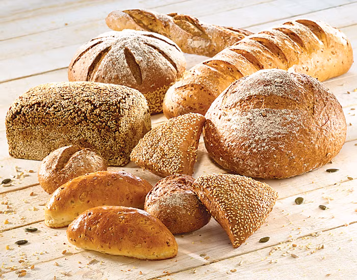 Trứng luộc cùng với bánh mì ngũ cốc nguyên cám cũng là một món ăn nhẹ tuyệt vời cho bạn sau mỗi buổi tập yoga. Ảnh: puratosgrandplace.