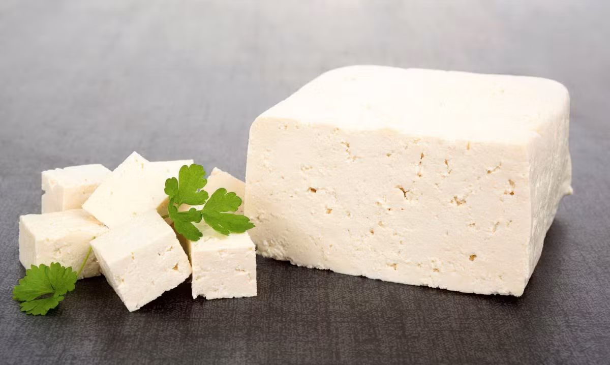 Đậu phụ ít chất béo và có hàm lượng protein cao, có thể làm giảm sự tích tụ chất béo trong gan. Ảnh: mayranghat.