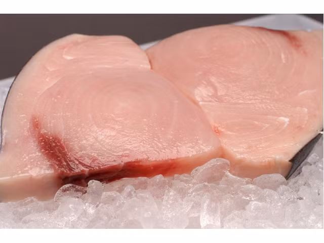 Với 147 microgam thủy ngân, cá kiếm cũng nằm trong danh sách những loại cá chứa nhiều thủy ngân nhất. Ảnh: agribiz.