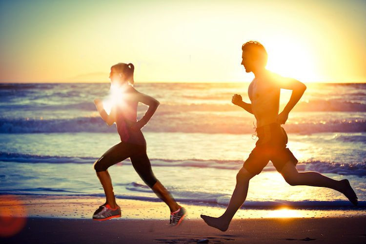 Một trong những lợi ích hàng đầu của tập thể dục buổi sáng là giúp bạn tăng cường sự tỉnh táo và sẵn sàng đảm nhận bất cứ điều gì. Ảnh: fitnessgenie.