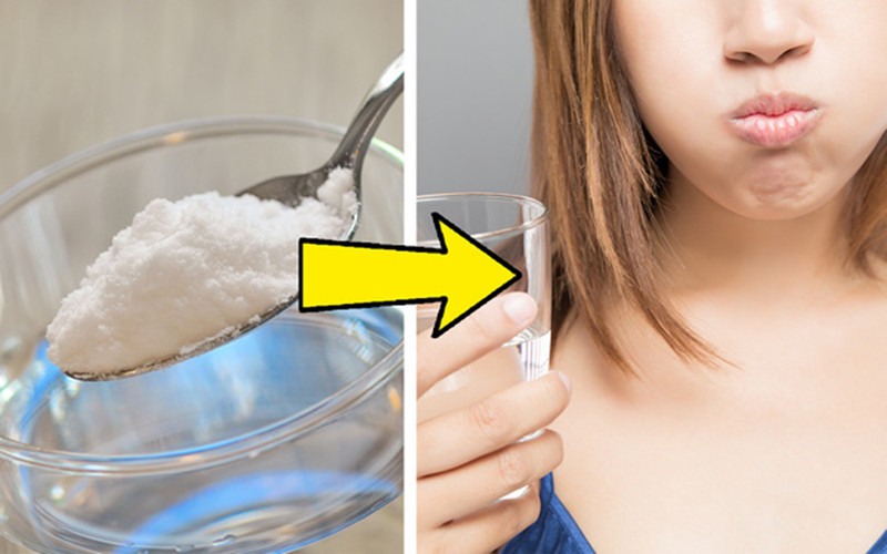 Chăm sóc sức khỏe răng miệng: Như đã nêu ở trên, xúc miệng bằng nước muối giúp giảm viêm họng hoặc có thể sử dụng muối khi đánh răng để bảo vệ răng miệng. Với tính sát khuẩn, muối là sản phẩm chăm sóc răng miệng hiệu quả và kinh tế.