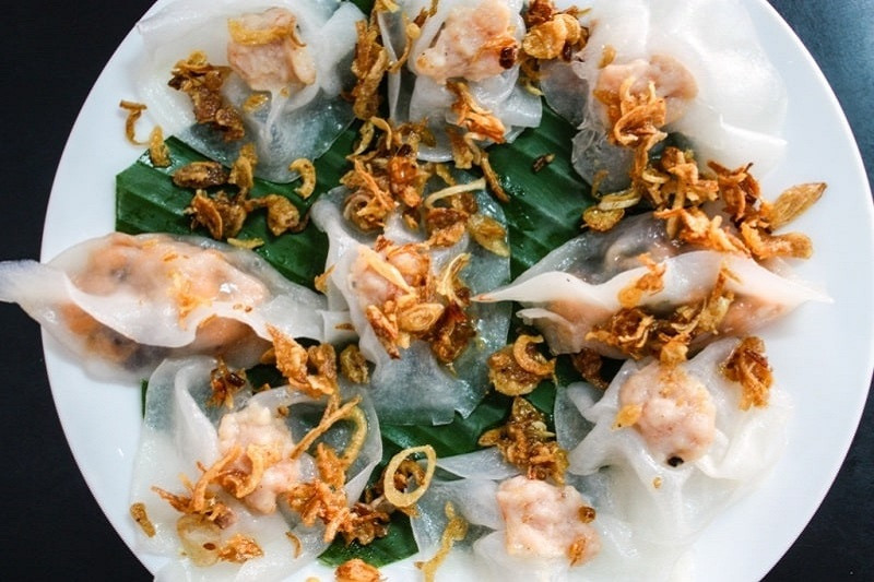 Bánh vạc được xem là “món bản quyền” của vùng đất phố Hội. Ảnh: luhanhliendaiduong.