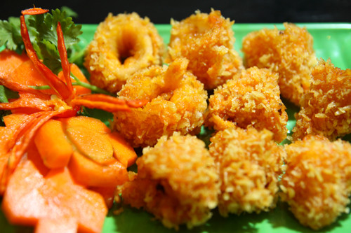 Bạn cũng nên hạn chế các thực phẩm chế biến sẵn và bổ sung nhiều thực phẩm tươi hơn. Làn da của bạn sẽ được cải thiện rõ rệt và không có sự xuất hiện của các nốt mụn. Ảnh: media.