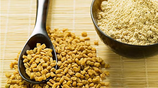 Nước hạt Methi chứa nhiều chất xơ. Bạn có thể uống loại nước này vào mỗi buổi sáng khi bụng đói sẽ giúp kiểm soát huyết áp của bạn. Ảnh: homefood.