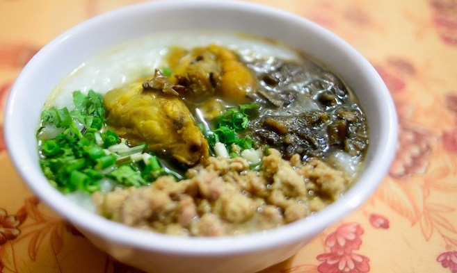 Món cháo ấu tẩu là món ăn đặc sản gây ấn tượng với nhiều người khi nhắc đến cao nguyên đá Hà Giang. Ảnh: cooky.