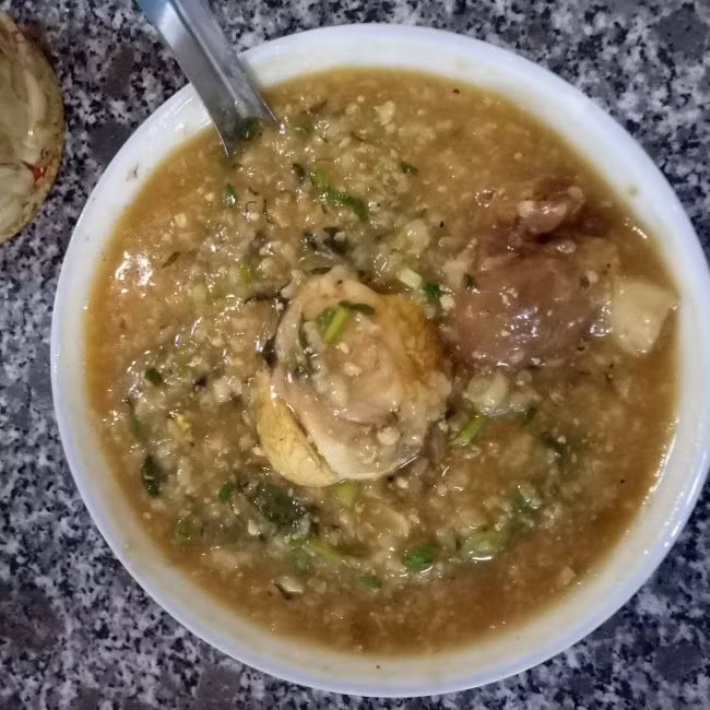 Nhiều người cho rằng, ngoài giúp bồi bổ xương cốt, xoa tan mệt mỏi còn thêm tác dụng đặc biệt là tạo giấc ngủ ngon. Ảnh: giadinhinfo.