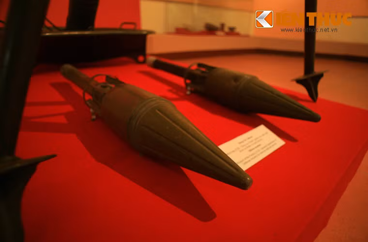 Vào năm 2012, đã có thông tin Viện Vũ khí (Tổng cục Công nghiệp Quốc phòng) đã chế tạo và thử nghiệm thành công ngòi hẹn giờ điện tử cho đạn cối cát-xét 100mm. Có lẽ loại đạn đó đã được trang bị khẩu cối này.