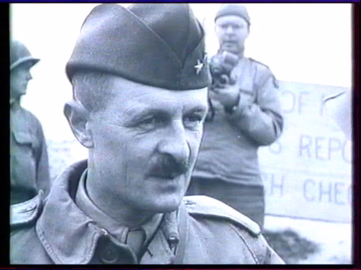 Dai tuong Vo Nguyen Giap ha do van tuong Phap - My nao?-Hinh-2