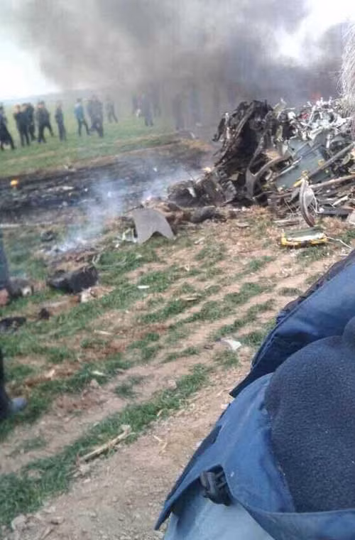 Các bức ảnh được tờ Hoàn Cầu cho thấy, đống đổ nát rải rộng trên một diện tích rất lớn ở khu vực đất nông nghiệp.