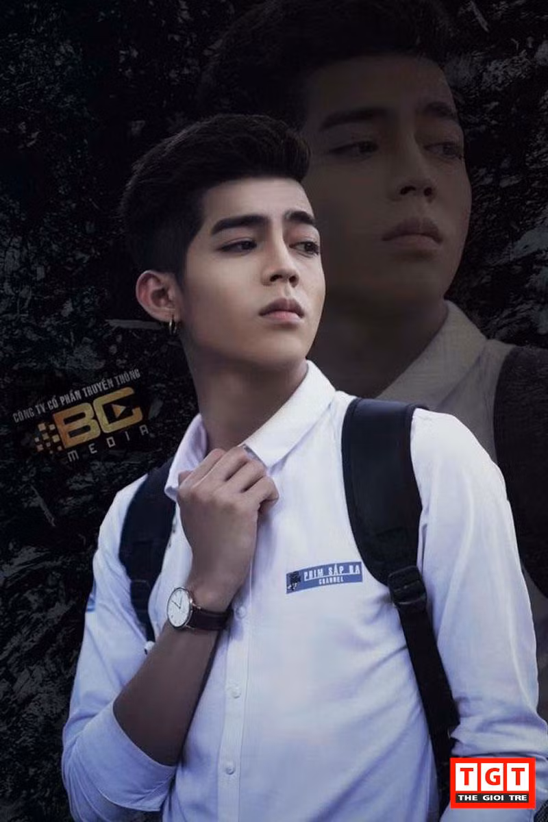 Chia sẻ về việc được bạn trẻ yêu mến và chú ý đến mình trong suốt thời gian qua, Danh cho hay: "Trước đây, mình cũng có đi hát ở một số nơi nhưng thật sự lúc đó chưa có duyên với nghề nên tên tuổi vẫn ít được mọi người quan tâm. Lúc đó, mình cảm thấy cũng hơi buồn nhưng vẫn cố gắng đi tiếp con đường mà bản thân chọn...".