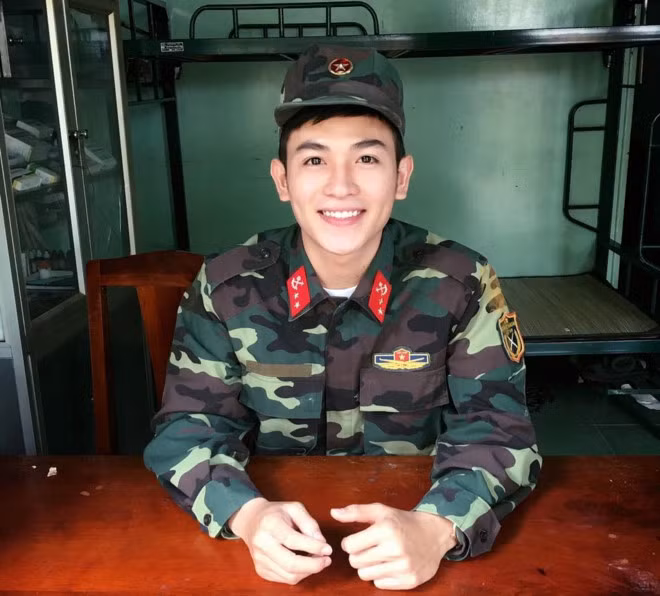 Tính cách nhút nhát, hay cười và nhìn khá hiền khiến Hải Dương hay bị bạn bè trêu chọc, bắt nạt khi còn đi học. Dương còn nhớ đi học hay bị bạn đánh. 9X nhớ năm học THPT, cậu bị bạn đánh hai lần dù không làm gì quá đáng, không kiếm chuyện với bạn.