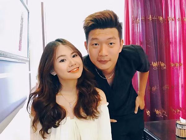 Một số hình ảnh đời thường của cặp đôi.