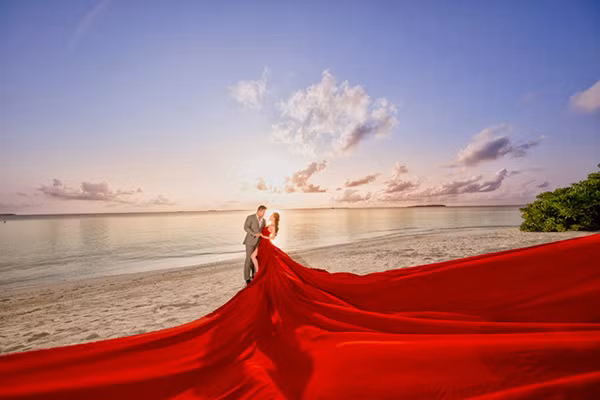 Đôi uyên ương đã kết hôn vào ngày 1/9/2007 và có hai 'nhóc tì' dễ thương nhưng chưa từng chụp ảnh cưới.