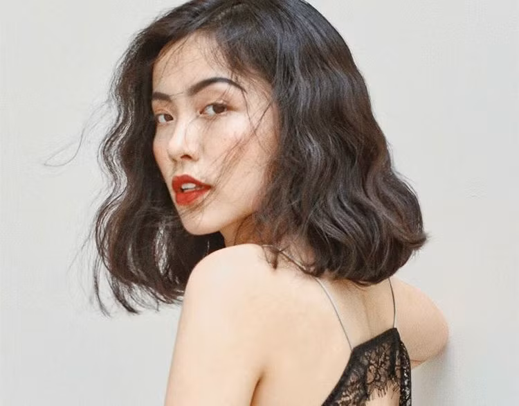 Sau khi vượt qua trở ngại về cân nặng, Hà Trúc là người đã truyền động lực đến không ít các cô gái để có thể làm mình xinh đẹp hơn mỗi ngày.