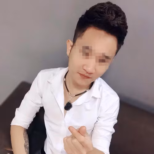 "Soai ca" bi ban gai chia tay ngay lan dau gap len tieng-Hinh-5