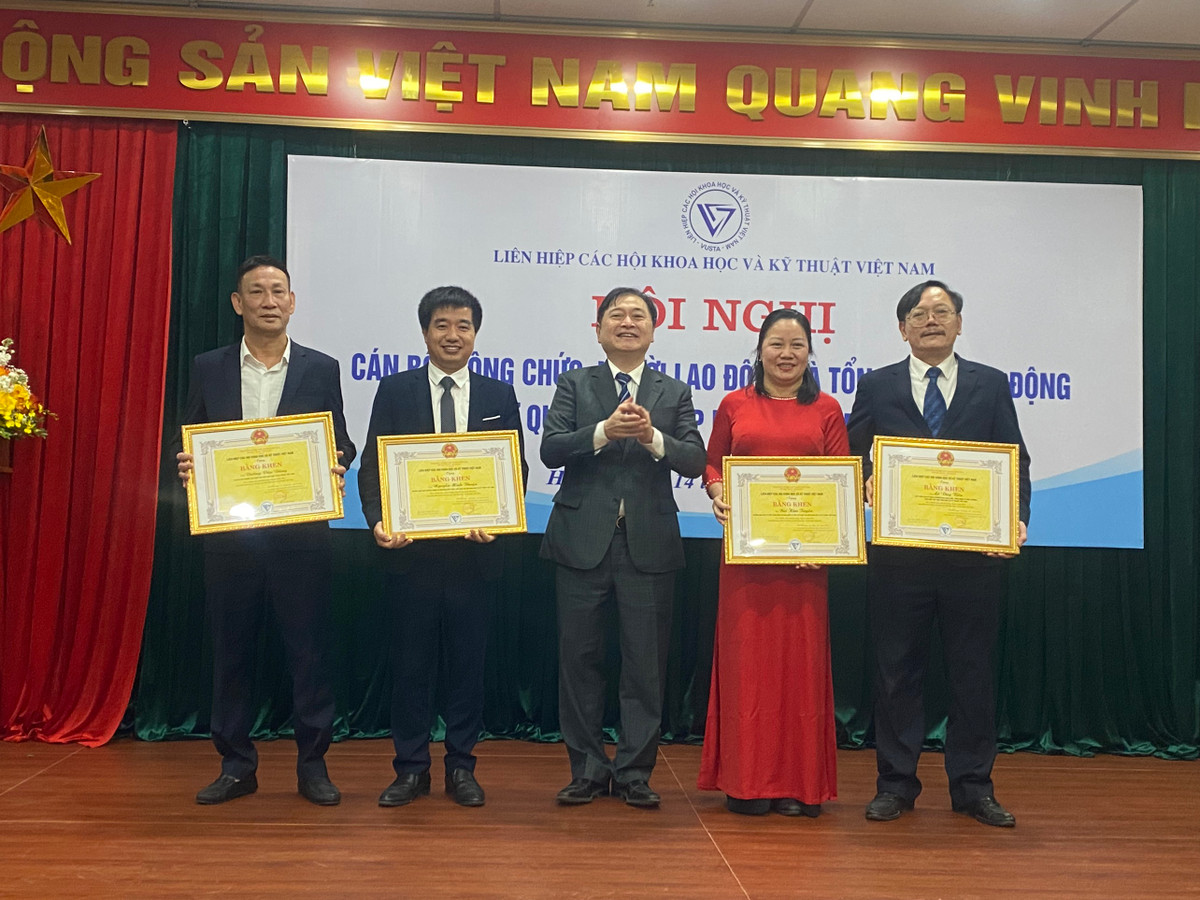 Hoi nghi can bo cong chuc co quan VUSTA-Hinh-2