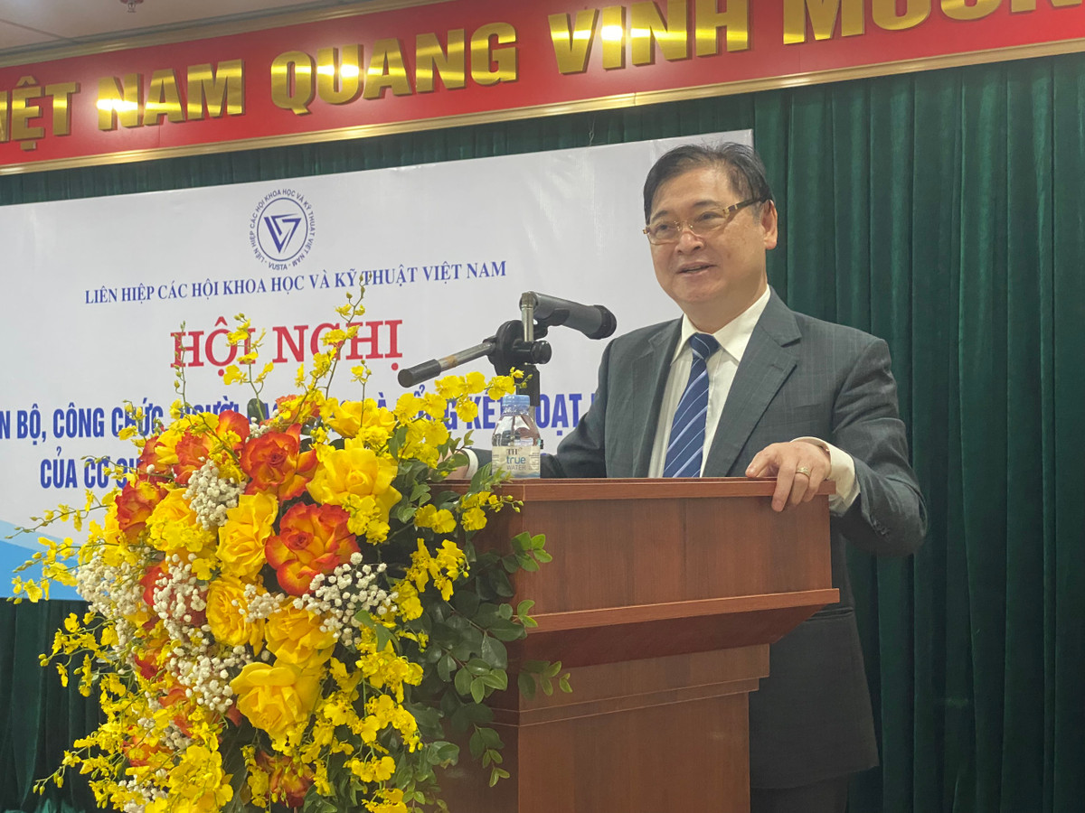 Hoi nghi can bo cong chuc co quan VUSTA