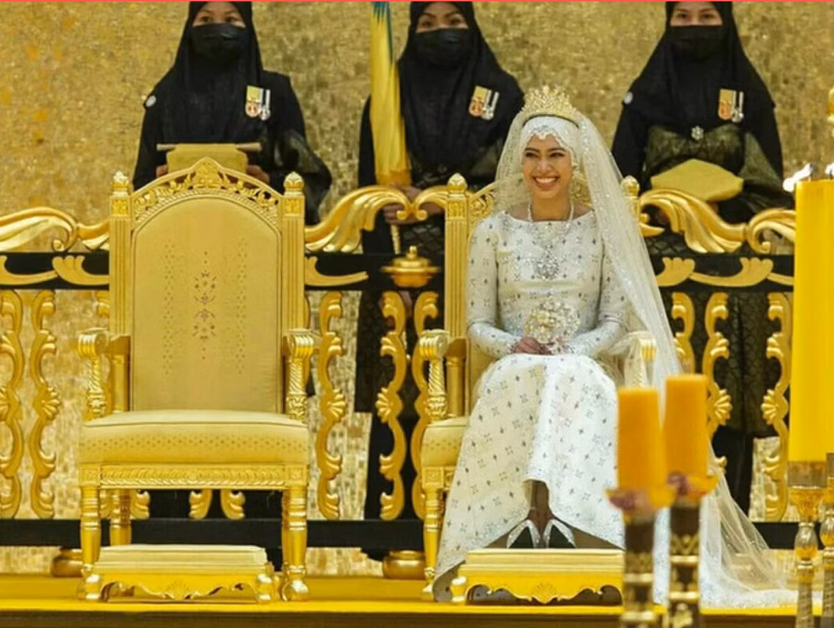 Dam cuoi 10 ngay phu day vang va kim cuong cua Cong chua Brunei-Hinh-3