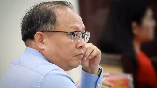 Sáng 27/12/2021, ông Tất Thành Cang và các đồng phạm bị xét xử về các tội “Vi phạm quy định về quản lý, sử dụng tài sản nhà nước gây thất thoát, lãng phí" và “Tham ô tài sản” do liên quan đến sai phạm xảy ra tại Công ty TNHH MTV phát triển công nghiệp Tân Thuận (gọi tắt là IPC, 100% vốn nhà nước), Công ty Sadeco (công ty con của IPC). 