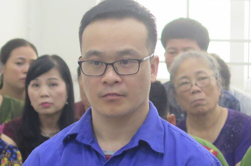 Thân Thái Phong, Bác sĩ chuyên khoa 2, Phó trưởng khoa Tâm thần người cao tuổi và ông Nguyễn Tuấn Sơn, kỹ thuật viên trưởng Khoa Dinh dưỡng tại Bệnh viện Tâm thần Trung ương 1 được xác định nằm trong đường dây “chạy” hồ sơ bệnh án tâm thần giả cho hàng chục đối tượng hình sự. 