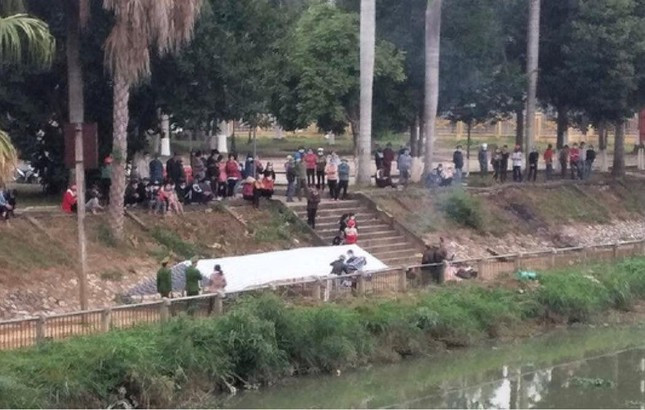  Phát hiện thi thể nữ sinh sau nhiều ngày mất tích: Người dân khi đi đánh cá trên sông ở khu vực cầu Chuối (thị trấn Nông Cống, huyện Nông Cống) đã phát hiện một thi thể nổi trên mặt nước. Sau khi khám nghiệm hiện trường, tử thi, cơ quan công an xác định danh tính nạn nhân là P.T.G. (20 tuổi, trú khu chợ Minh Thọ, thị trấn Nông Cống). P.T.G là sinh viên năm thứ 3 của một trường đại học tại Hà Nội.