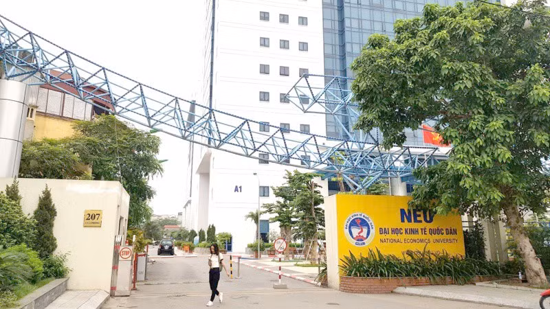 Nhung truong dai hoc tai Ha Noi mo cua don sinh vien sau Tet nguyen dan