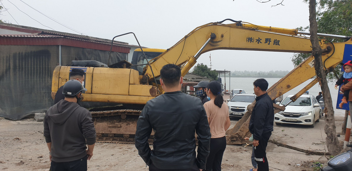 Ben pha Quy Nhat bi chan dung, Chu tich huyen Nghia Hung tho o?-Hinh-4