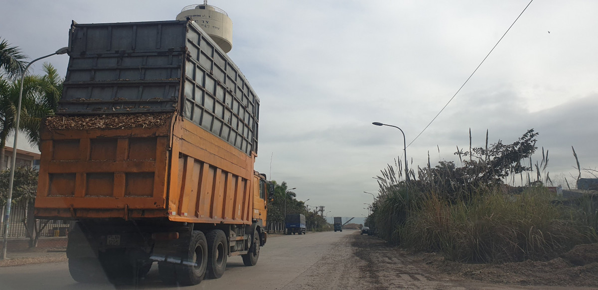 Xe coi noi thung, thanh long hanh o Quang Ninh: Nganh Giao thong, Cong an mo cuoc hop