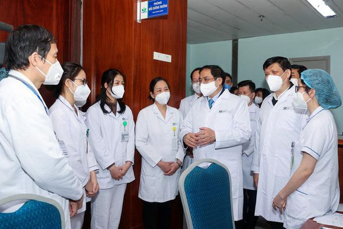 Thu tuong tham, chuc Tet cac y, bac si va benh nhan COVID-19-Hinh-5
