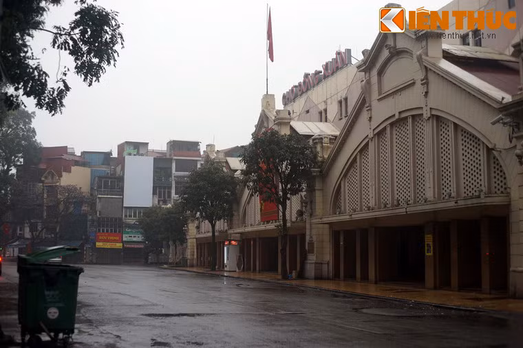 Chợ Đồng Xuân vắng như... chùa Bà Đanh.