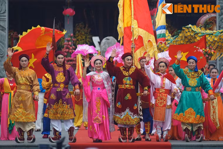 Hình tượng Hoàng đế Quang Trung và công chúa Ngọc Hân là tâm điểm của vở diễn, được tái hiện sinh động và giàu cảm xúc.