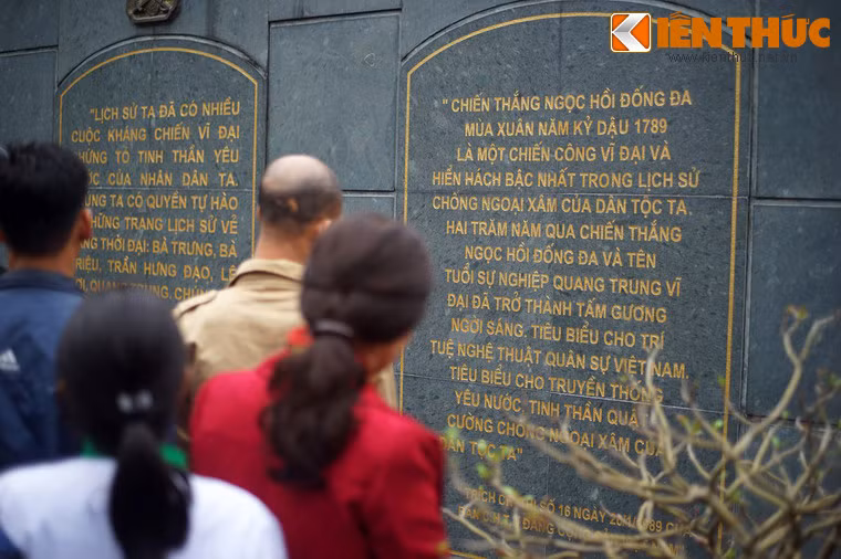 Ôn lại lịch sử qua những tấm bia ghi lại ý nghĩa của chiến thắng Ngọc Hồi - Đống Đa.