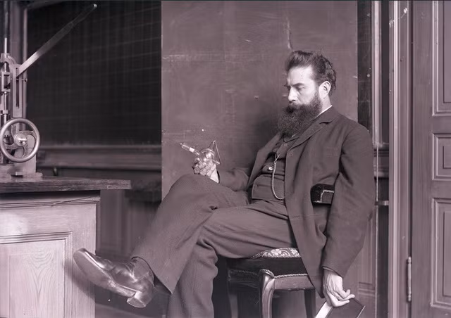 Tia X là gì, nó được phát hiện như thế nào? - Hình 7 Tia X la gi, no duoc phat hien nhu the nao?-Hinh-7