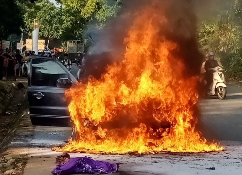 Dư luận mong rằng, các cơ quan chức năng sớm đưa các đối tượng buôn bán xăng giả ra xét xử nghiêm minh trước pháp luật. Đồng thời có những biện pháp để ngăn chặn, phát hiện và xử lý các hành vi buôn bán xăng dầu giả.