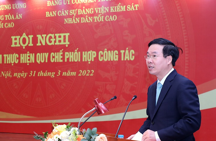 Thuong truc Ban Bi thu: “Xu ly nghiem vi pham co tinh chat thach thuc”