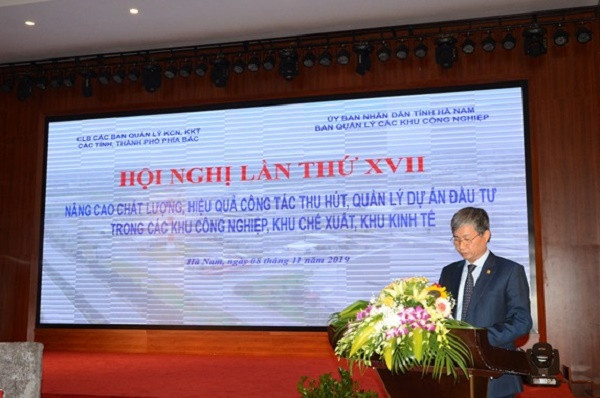 Theo tìm hiểu của PV, ông Phạm Minh Phương bị cấp dưới tố cáo 6 nội dung sai phạm liên quan đến công tác điều chuyển, bổ nhiệm chưa đúng quy trình các vị trí trong Ban. Ngoài ra, ông này còn bị tố cáo đã kê khai tài sản không trung thực, định giá tài sản để báo cáo thấp hơn giá thực tế.