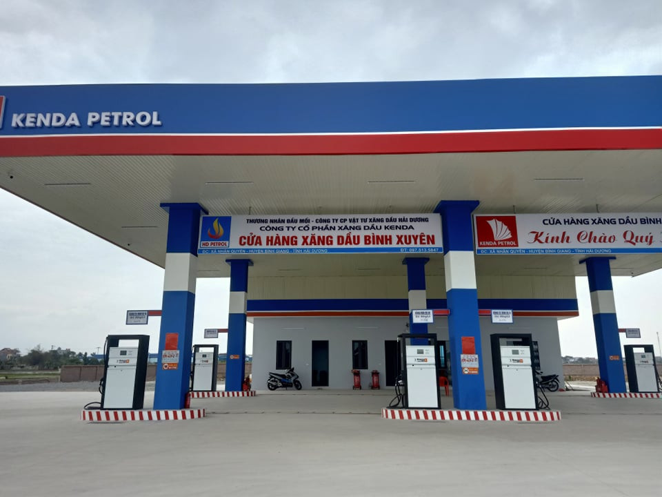 Sau ban xang lan nuoc la, su that phoi bay tai cay xang Binh Xuyen?