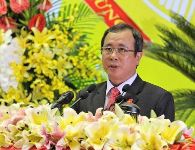 Cựu Bí thư Bình Dương lợi dụng chức vụ, quyền hạn để phạm tội thế nào? Cuu Bi thu Binh Duong loi dung chuc vu, quyen han de pham toi the nao?