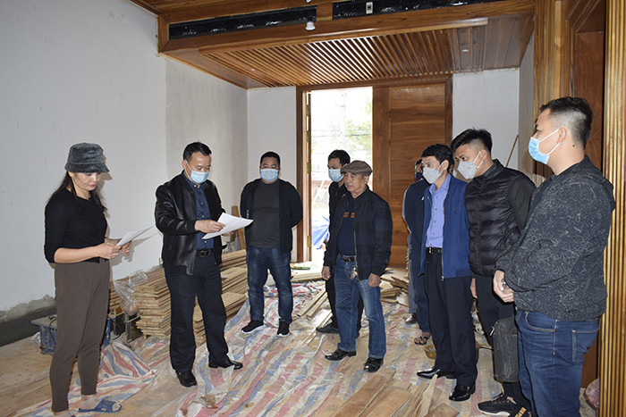 Nup bong doanh nhan, ong trum 